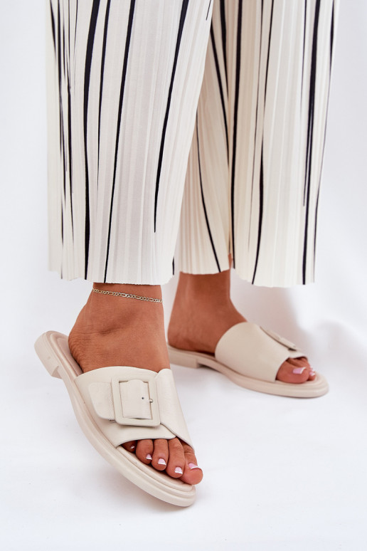 Pantoufles en cuir Féminin avec boucles D&A SJ2302-01 beige Pantoufles en cuir Féminin avec boucles D&A SJ2302-01 beige