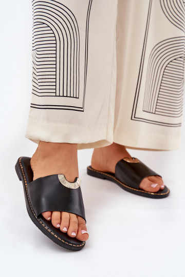 Pantoufles pour femmes Eko Peau Avec des décorationsi Detalami couleur noire Mevith