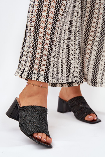 Pantoufles pour femmes avec tressage et talons couleur noire Ciariloria