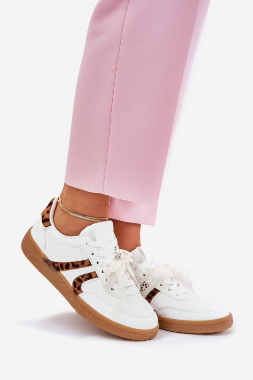 Faible Chaussures modèle baskets Féminin avec de la dentelle avec des motifs en fourrure de léopard couleur blanche Zielle