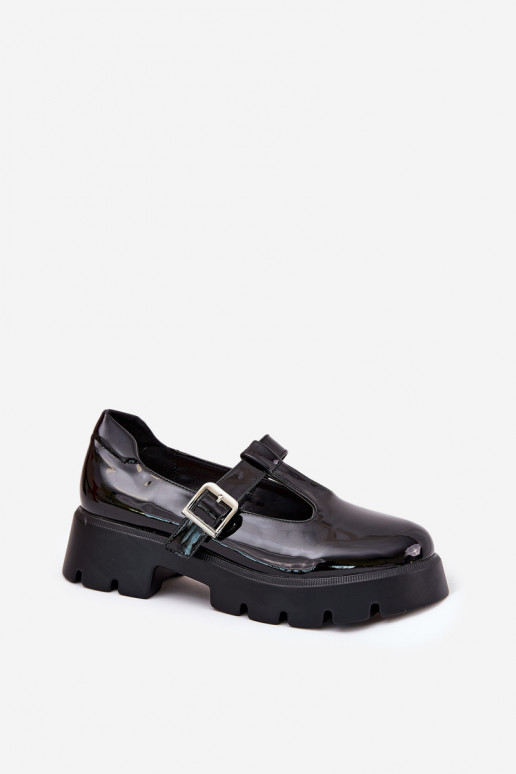 avec effet vernis chaussures Féminin avec boucles avec une plateforme Et des talons plats couleur noire Venda avec effet vernis chaussures Féminin avec boucles avec une plateforme Et des talons plats couleur noire Venda