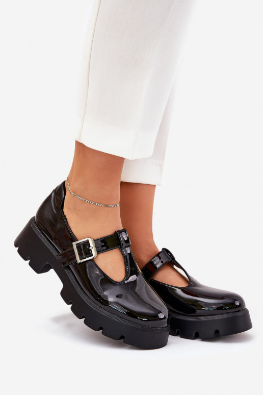 avec effet vernis chaussures Féminin avec boucles avec une plateforme Et des talons plats couleur noire Venda avec effet vernis chaussures Féminin avec boucles avec une plateforme Et des talons plats couleur noire Venda
