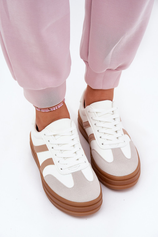 Chaussures modèle baskets Féminin avec une plateforme couleur blanche Tolianna