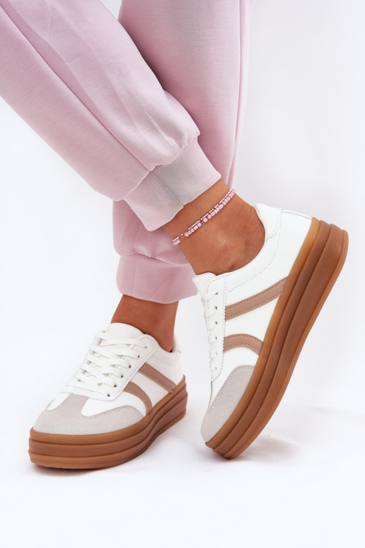 Chaussures modèle baskets Féminin avec une plateforme couleur blanche Tolianna