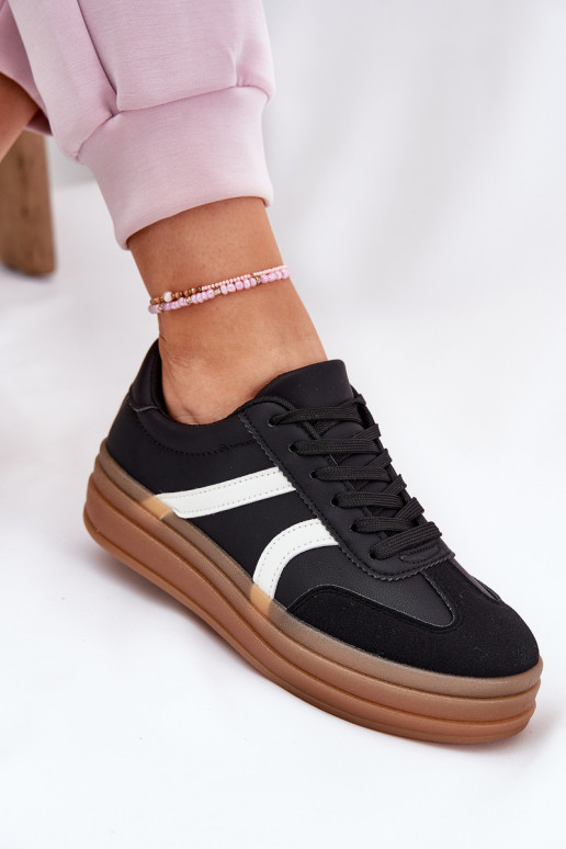 Chaussures modèle baskets Féminin avec une plateforme couleur noire Tolianna