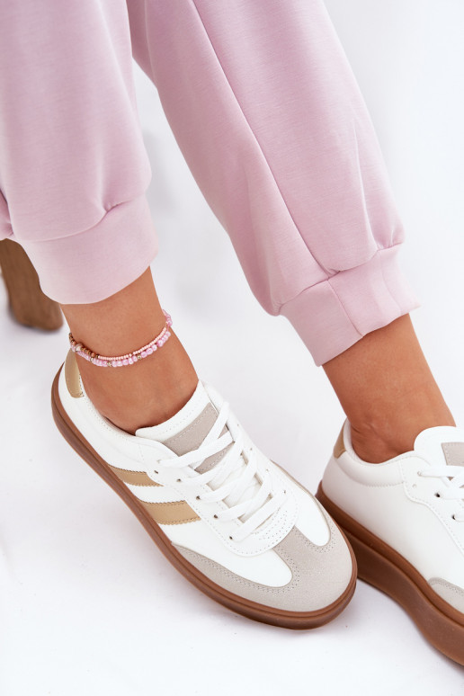 Chaussures modèle baskets Féminin avec une plateforme en cuir écologique Blanc-couleur dorée Elaraven Chaussures modèle baskets Féminin avec une plateforme en cuir écologique Blanc-couleur dorée Elaraven