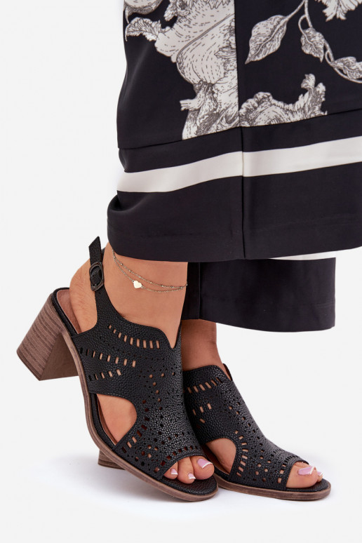 avec des éléments ajourés Sandales à talons hauts pour femme couleur noire Tosine