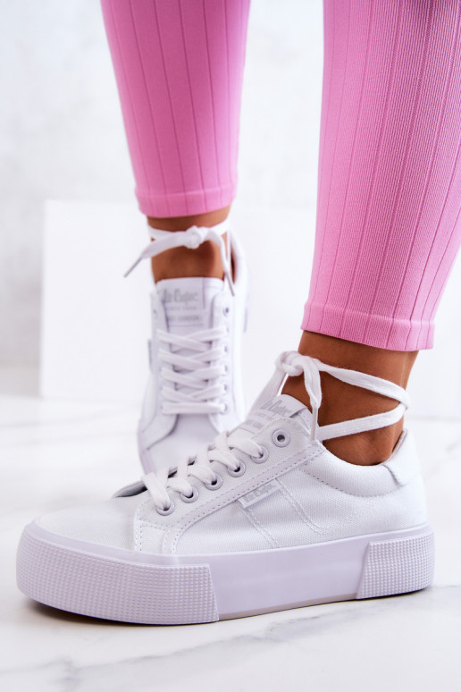 Baskets avec une plateforme Lee Cooper LCDANS-22-31-0884L couleur blanche Baskets avec une plateforme Lee Cooper LCDANS-22-31-0884L couleur blanche