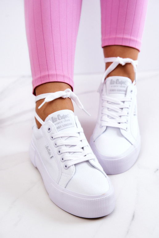 Baskets avec une plateforme Lee Cooper LCDANS-22-31-0884L couleur blanche Baskets avec une plateforme Lee Cooper LCDANS-22-31-0884L couleur blanche