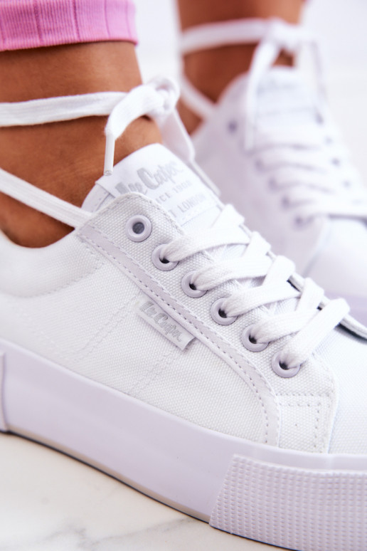 Baskets avec une plateforme Lee Cooper LCDANS-22-31-0884L couleur blanche Baskets avec une plateforme Lee Cooper LCDANS-22-31-0884L couleur blanche