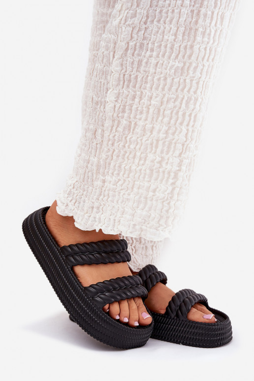 Pantoufles légères  Pantoufles pour femmes avec une plateforme S.Barski ZK51-001 couleur noire Pantoufles légères  Pantoufles pour femmes avec une plateforme S.Barski ZK51-001 couleur noire