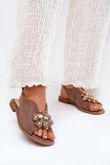 Sandales pour femmes avec des talons larges avec des ornements S.Barski KV27-001 beige