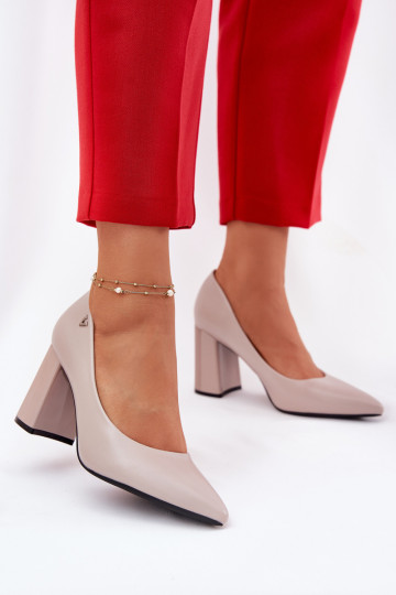 Chaussures élégantes à talons couleur grise