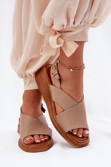 Sandales vernies pour femmes à talons en simili cuir couleur noire 2
