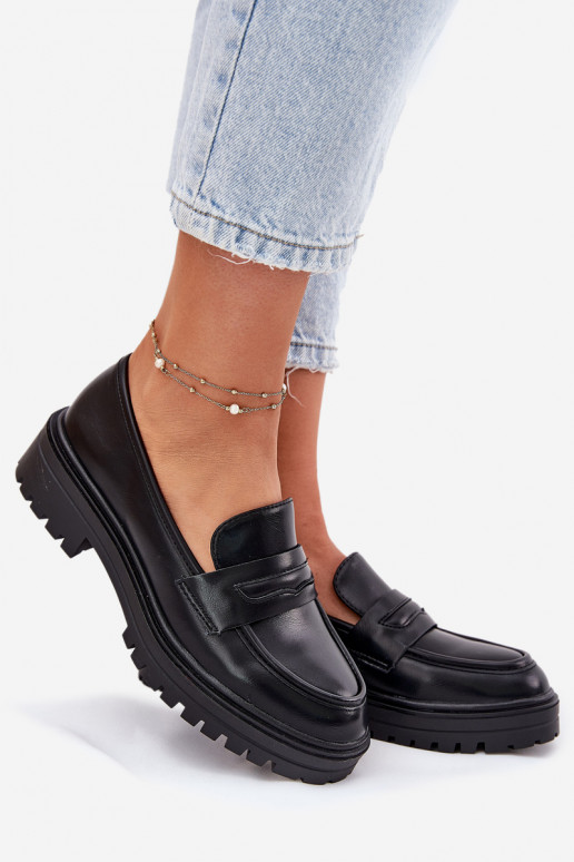 Modèle classique mocassins pour femmes en cuir écologique couleur noire Enticca Modèle classique mocassins pour femmes en cuir écologique couleur noire Enticca