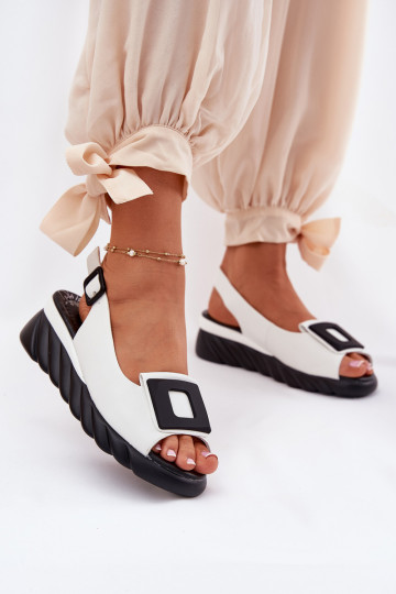 Sandales pour femmes Féminin Sur un coin avec décoration Artiker 56C2157 couleur blanche 2