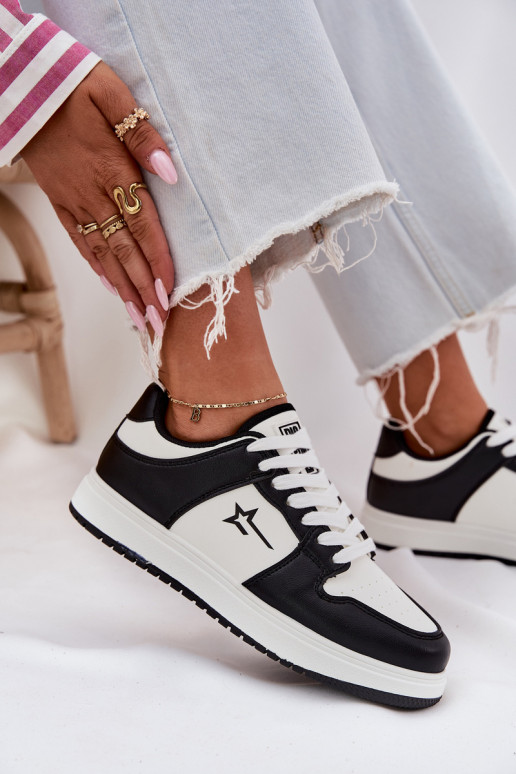 Chaussures modèle baskets Féminin Big Star RR274A240 HI-POLY SYSTEM Blanc-couleur noire Chaussures modèle baskets Féminin Big Star RR274A240 HI-POLY SYSTEM Blanc-couleur noire