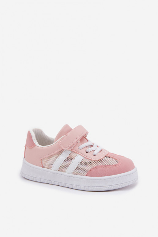 Chaussures modèle baskets Puéril avec attaches adhésives couleur rose Sepovia Chaussures modèle baskets Puéril avec attaches adhésives couleur rose Sepovia