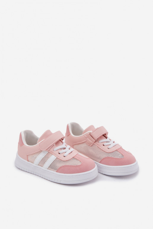 Chaussures modèle baskets Puéril avec attaches adhésives couleur rose Sepovia Chaussures modèle baskets Puéril avec attaches adhésives couleur rose Sepovia