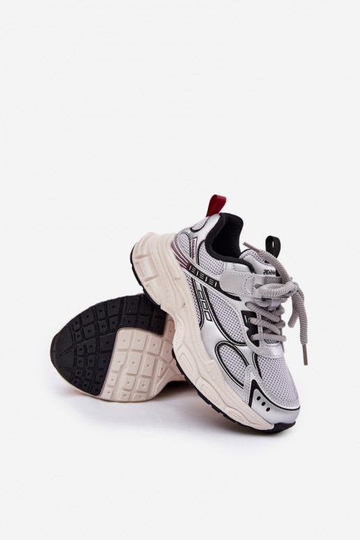 Chaussures modèle baskets Puéril Sur une semelle épaisse couleur argent Xairana