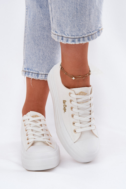 Chaussures de loisirs avec une plateforme Lee Cooper LCDANS-25-02-3289 couleur blanche Chaussures de loisirs avec une plateforme Lee Cooper LCDANS-25-02-3289 couleur blanche