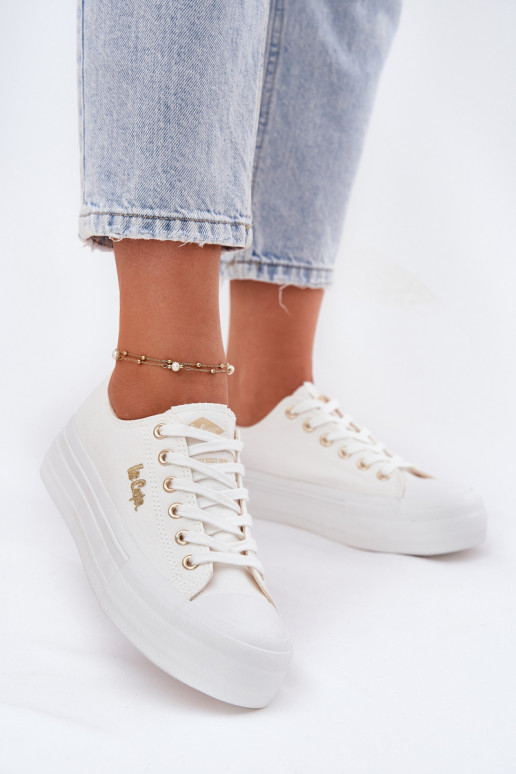 Chaussures de loisirs avec une plateforme Lee Cooper LCDANS-25-02-3289 couleur blanche Chaussures de loisirs avec une plateforme Lee Cooper LCDANS-25-02-3289 couleur blanche