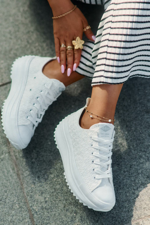 Chaussures de loisirs Z Haftem avec une plateforme Lee Cooper LCDANS-25-31-3465L couleur blanche Chaussures de loisirs Z Haftem avec une plateforme Lee Cooper LCDANS-25-31-3465L couleur blanche