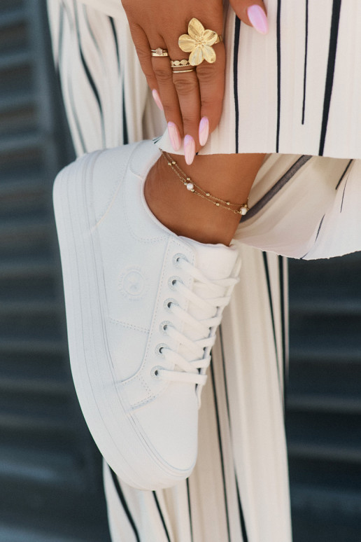 Eko Peau Chaussures de loisirs avec une plateforme Big Star RR274298 couleur blanche Eko Peau Chaussures de loisirs avec une plateforme Big Star RR274298 couleur blanche