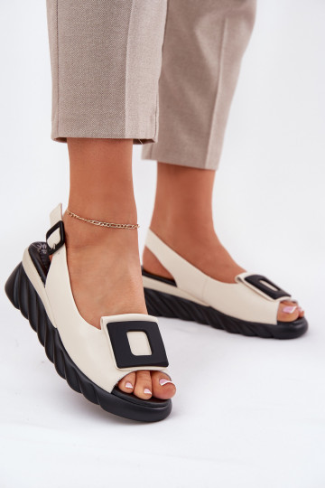 Sandales pour femmes Féminin Sur un coin avec décoration Artiker 56C1570 beige