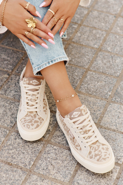 Faible Chaussures de loisirs avec des motifs en fourrure de léopard Lee Cooper LCDANS-25-02-3330L beige Faible Chaussures de loisirs avec des motifs en fourrure de léopard Lee Cooper LCDANS-25-02-3330L beige