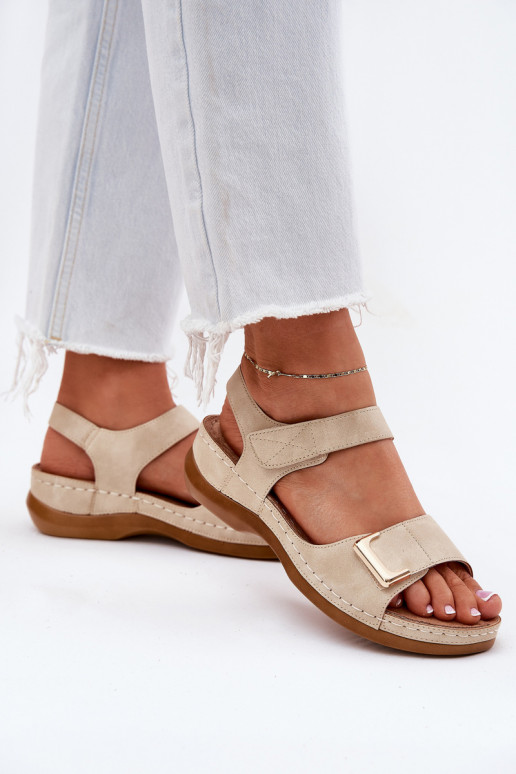 Sandales confortables pour femmes Sur un coin beige Sadevale