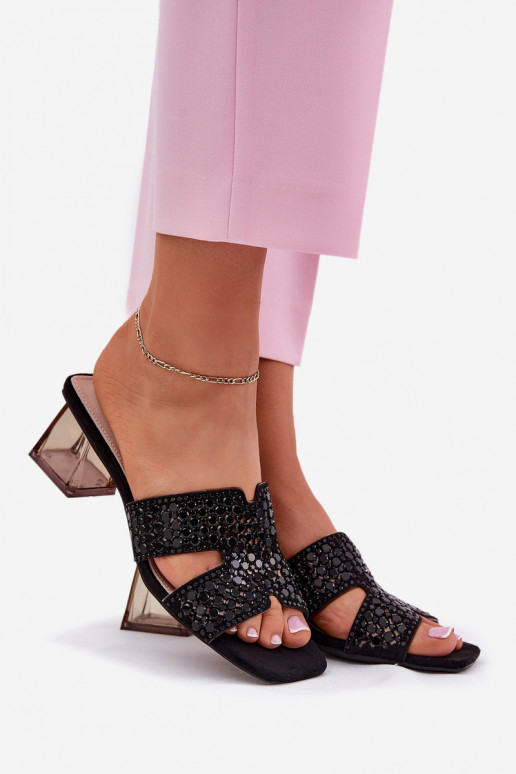 Pantoufles pour femmes avec des talons Vinceza 62230 couleur noire