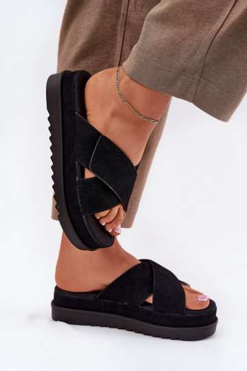 Chaussons féminins à plateforme avec des lanières entrecroisées, couleur noire, « Rinasara »