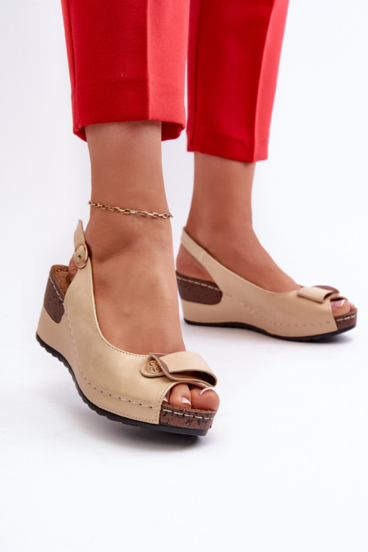 Féminin Sandales à plateforme légères Comfort Shoes beige Efravia Féminin Sandales à plateforme légères Comfort Shoes beige Efravia