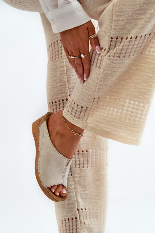 Pantoufles confortables pour femmes Sur un coin Inblu NG000002 beige