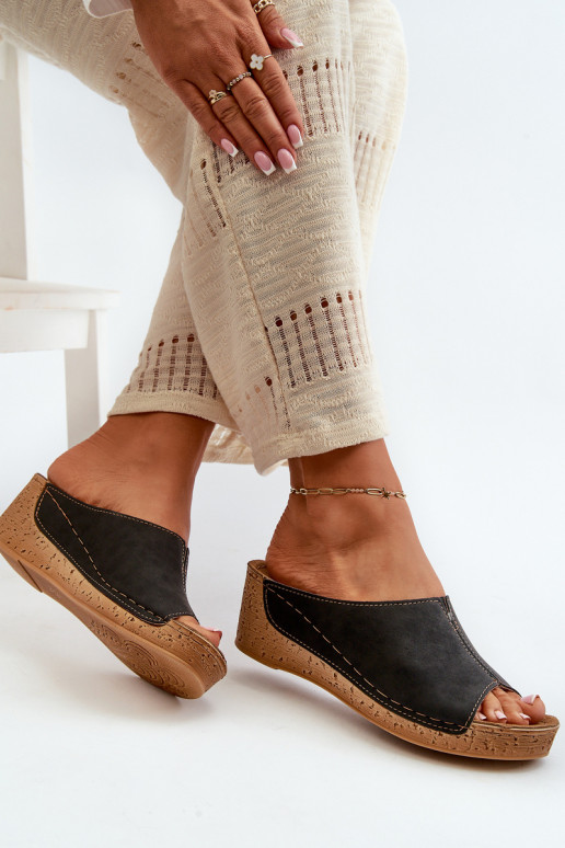 Pantoufles confortables pour femmes Sur un coin Inblu NG000002 couleur noire Pantoufles confortables pour femmes Sur un coin Inblu NG000002 couleur noire