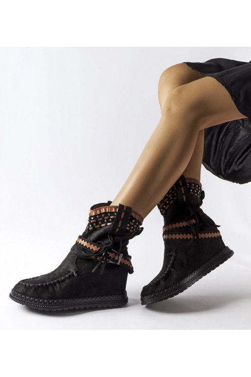 Bottines noires sur plateforme, «...
