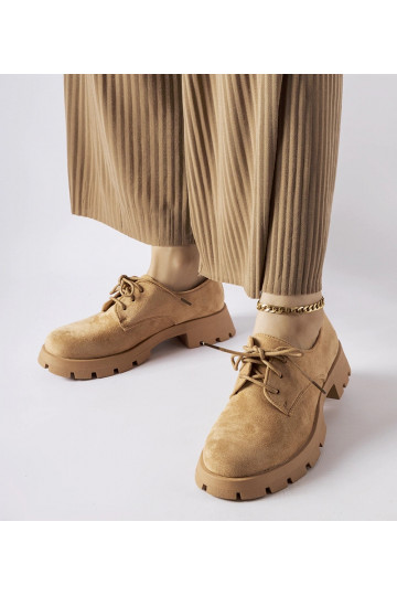Mocassins bruns sur semelle...