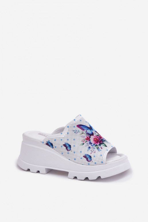 Pantoufles en cuir Féminin Sur un coin Artiker 56C0428 couleur blanche