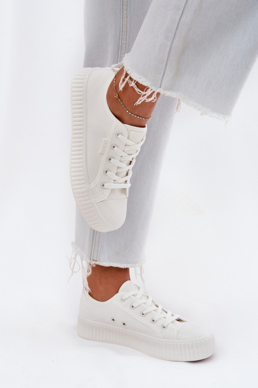 Chaussures de loisirs avec une plateforme Big Star RR274776 couleur blanche  Chaussures de loisirs avec une plateforme Big Star RR274776 couleur blanche