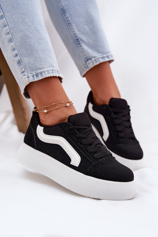 Chaussures modèle baskets Féminin avec une plateforme couleur noire Tellnira