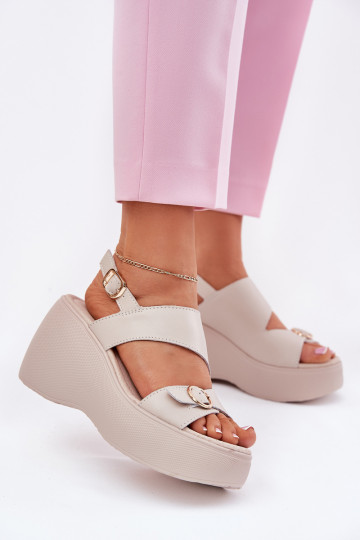 Sandales pour femmes Féminin Sur un coin et plateforme S.Barski LR51-540 beige 2