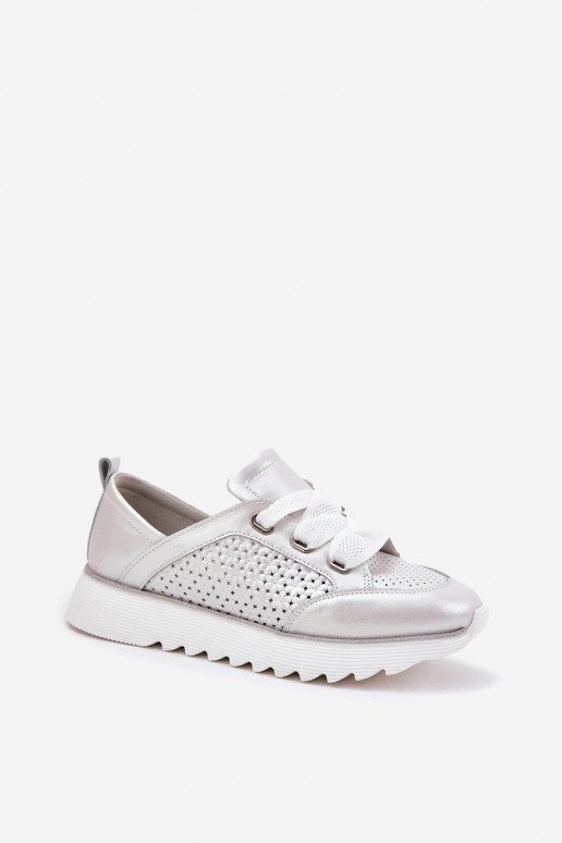 Peau Chaussures modèle baskets Féminin avec une plateforme D&A LR51-796 couleur argent