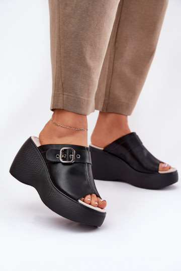 Pantoufles en cuir Féminin avec une plateforme I Koturnie avec boucles S.Barski LR51-542 couleur noire 2