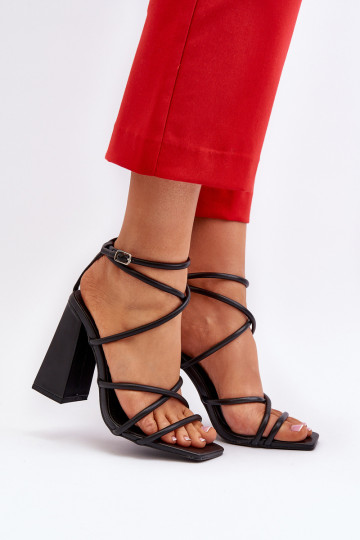 Sandales élégantes à talons hauts noires, « Josette » 2