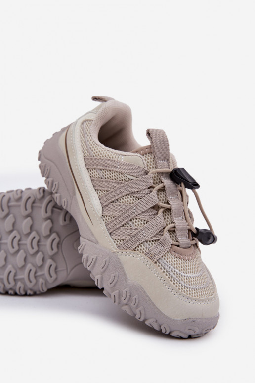 Chaussures modèle baskets Puéril avec une fermeture à pression couleur ivoire Activénelita