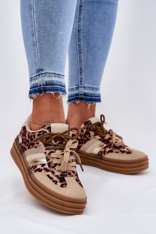 Chaussures modèle baskets Féminin avec une plateforme Z PodÀójnym Laçagem avec des motifs en fourrure de léopard beige Niteria