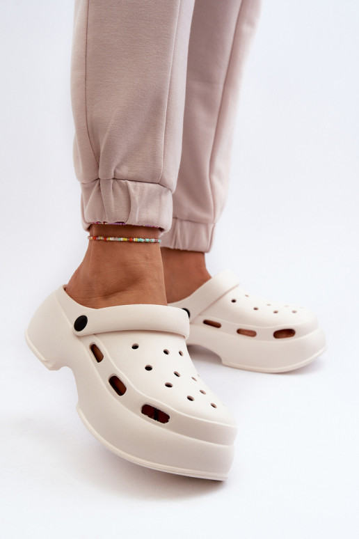 Pantoufles légères Pantoufles pour femmes avec des semelles massives à la mode couleur blanche Danollia Pantoufles légères Pantoufles pour femmes avec des semelles massives à la mode couleur blanche Danollia