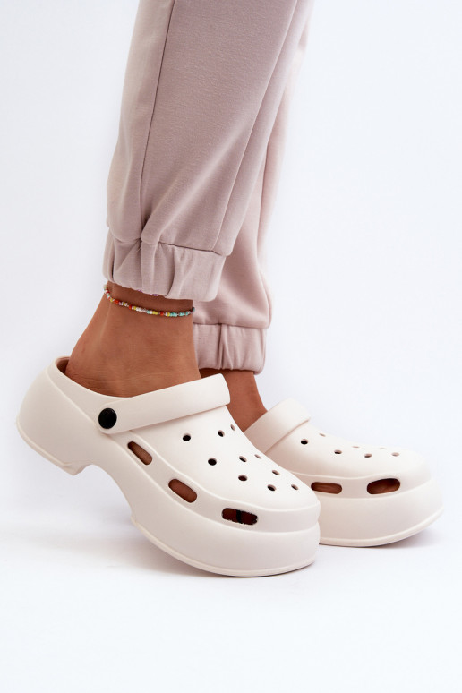 Pantoufles légères Pantoufles pour femmes avec des semelles massives à la mode couleur blanche Danollia Pantoufles légères Pantoufles pour femmes avec des semelles massives à la mode couleur blanche Danollia