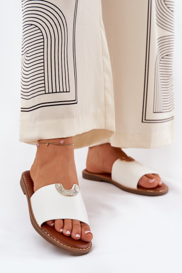 Chaussons blancs pour...